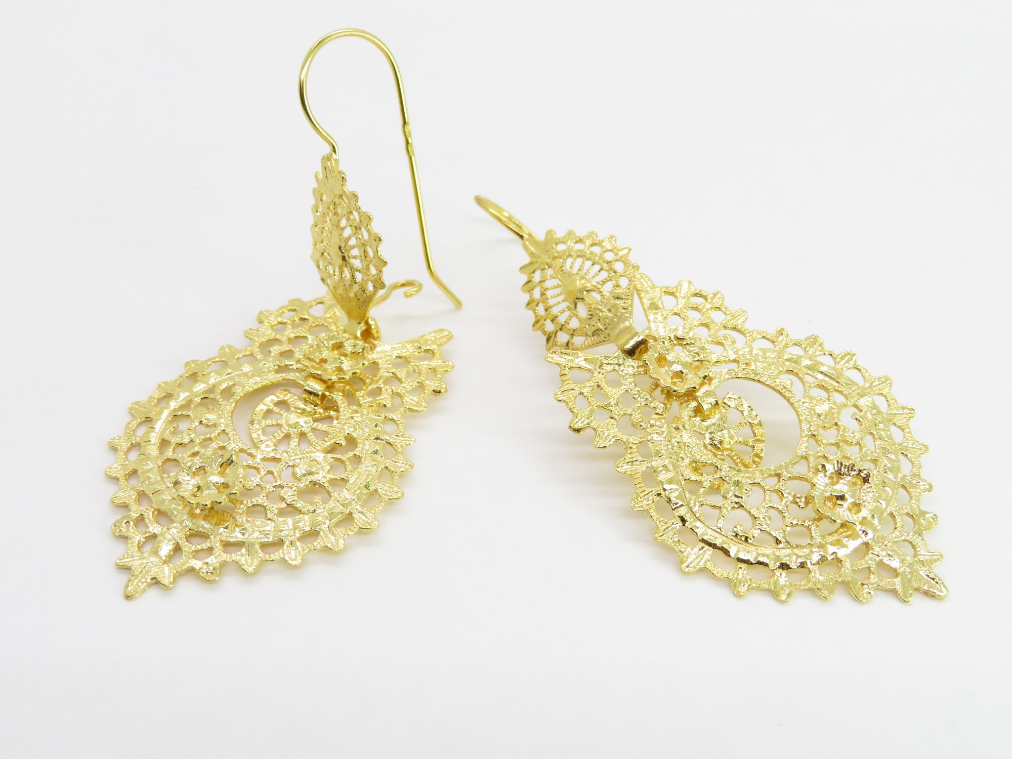 Yellow Gold Brincos à Rainha Earrings Large – Liberal